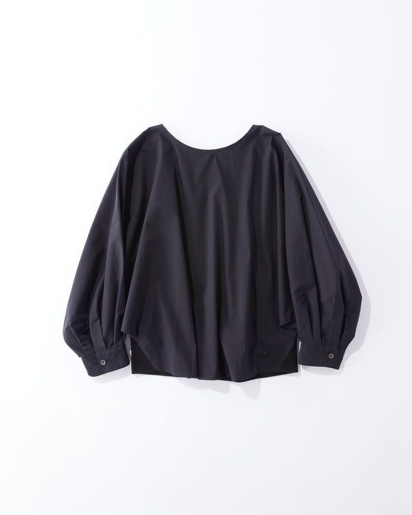 round form blouse